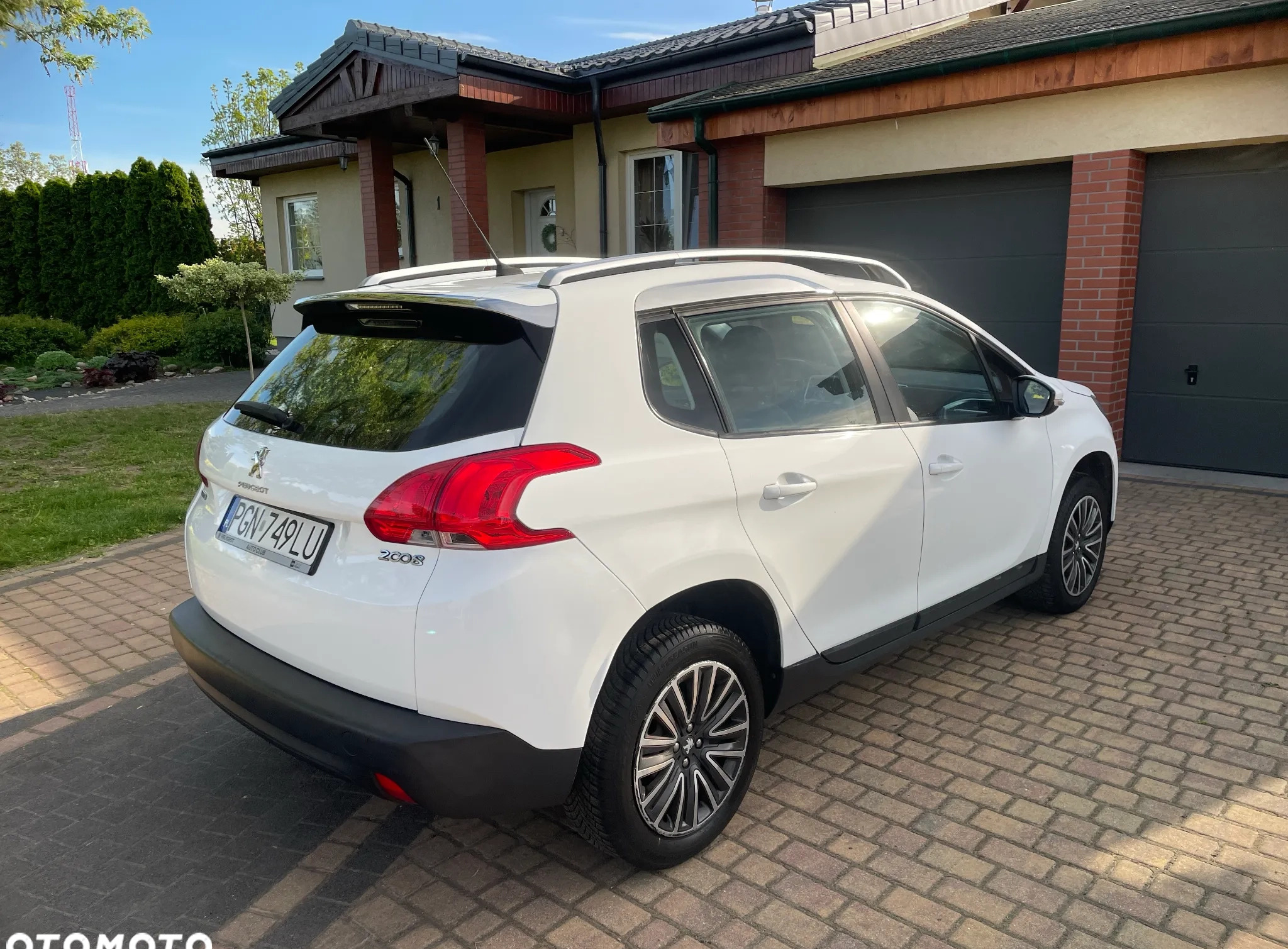 Peugeot 2008 cena 32900 przebieg: 196683, rok produkcji 2016 z Gniezno małe 29